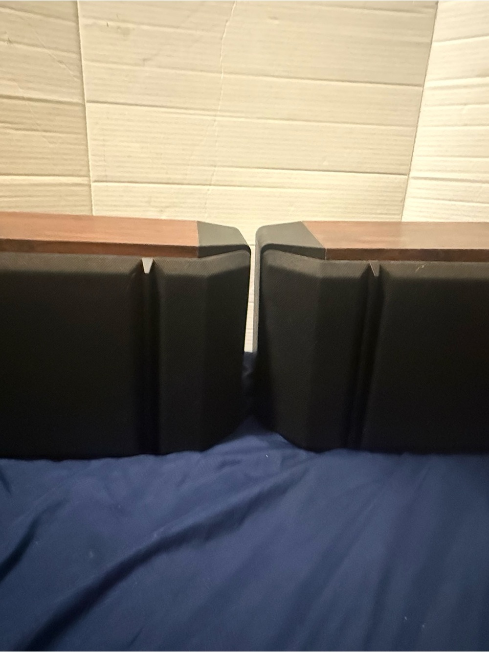 Vintage Pair BOSE 201 Series III Bookshelf Direct Reflecting Speakers 60W 8 Ohm